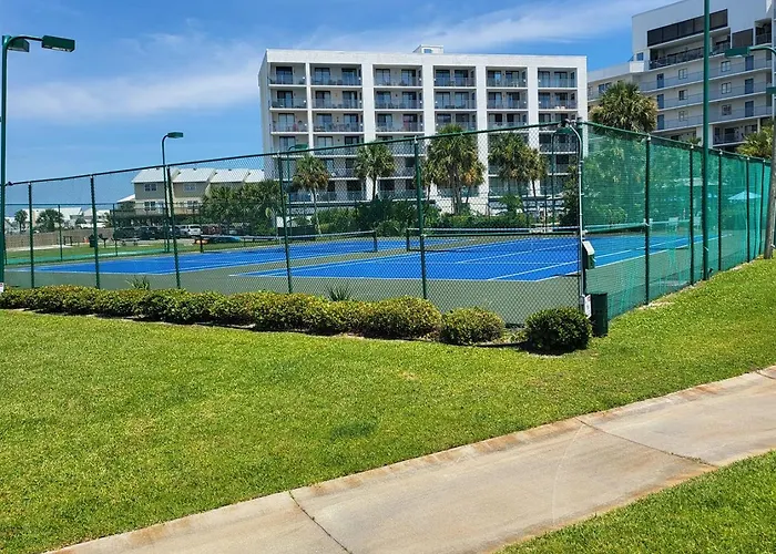 Apartment Surf And Racquet Club 211a King Bd Boat Launch Trailer Parking